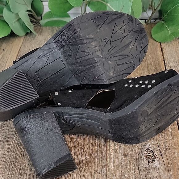 So catfish black block heel buckle sandals Size 6 - Picture 8 of 10